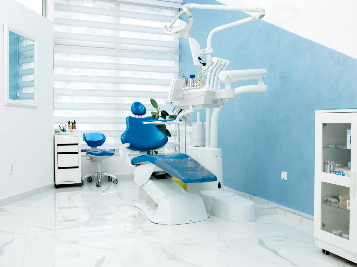 Modern dentist office commercial painting